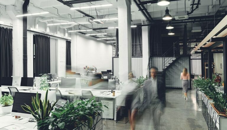 BLOG__Hot-Desking-vs.-Hoteling-Which-Strategy-Is-Right-for-You_