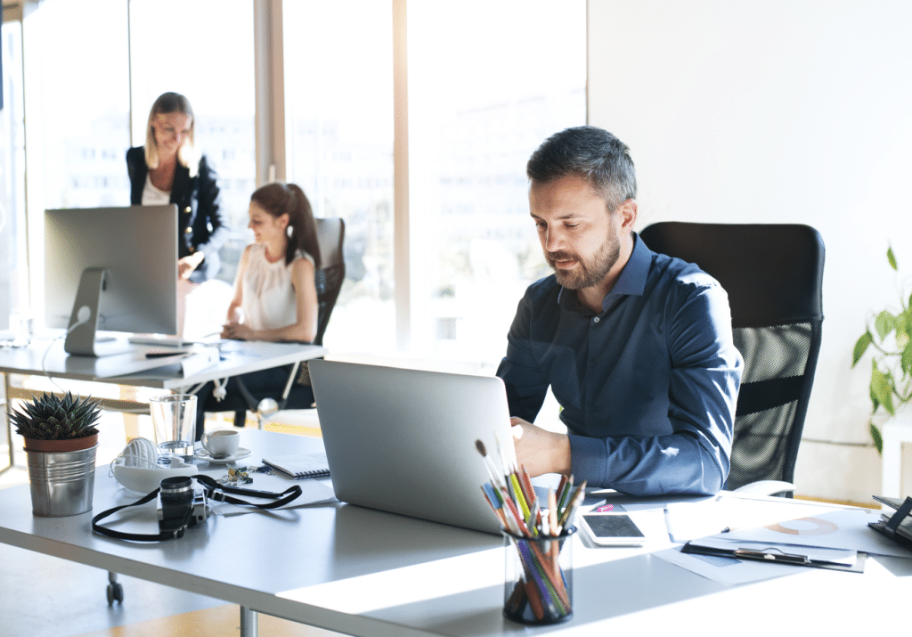 hybrid office strategies