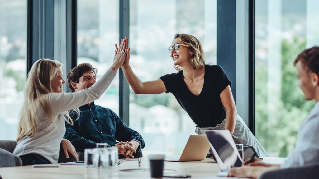 Smart office solutions - Improve Space Utilization